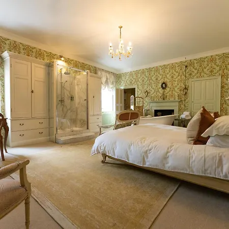 Gileston Manor Luxury B&B-2
